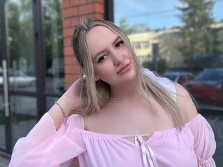 naked camgirl KellyHowell