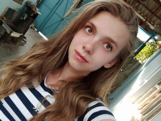 cambabe KeniaBurklow