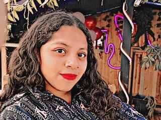 camwhore picture KyraFade