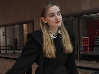 Kinky webcam girl LamonicaBottiggi