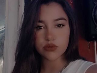 camslut webcam video LauWillson