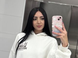 beautiful webcam girl LauraMeeth