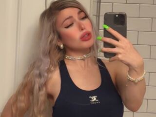 adult hardcore cam LauraTate