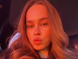 hot webcam photo LeoneTanton