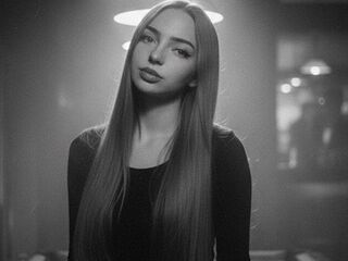 fingering girl chatroom LeonorStrahl