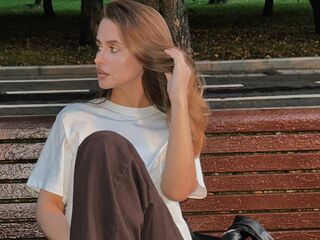 fingering girl webcam picture LeslieDorian