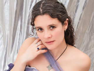 camslut masturbating LiaMercur