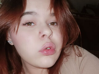 fingering cam girl video LissaTerry