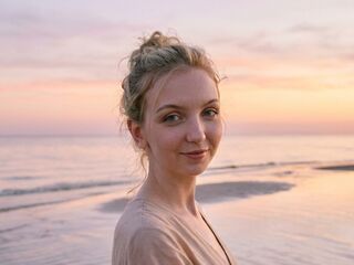 cam girl sexshow LivMarquardt