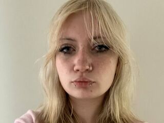 webcam babe chat room LoisBrindamour
