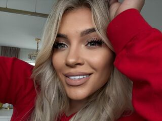 naked camgirl gallery LorennaRyan