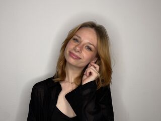 naughty camgirl picture LouiseSchmidt