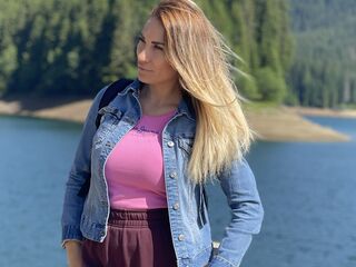 sexy live girl LovelyMaia