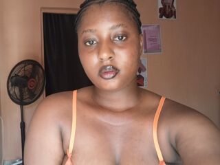 topless camgirl LuciaKay