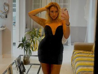 bedroom cam LunaVeller