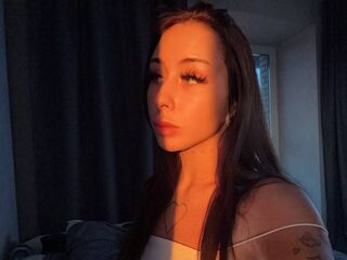 camwhore shaved pussy LuxRaen