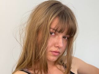 naked webcam girl LynetteOba