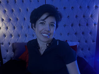 hot strip tease webcam MarietteAdams