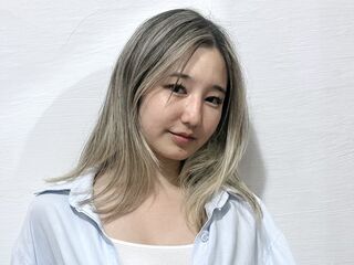nude webcamgirl MarilynnHubler