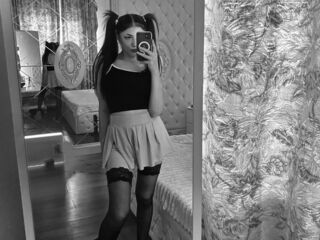 adult live web cam MedelinaKox