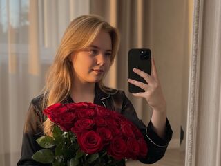 girl sex chat room MelissaMyla