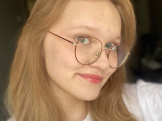 nude cam girl pic MicahCussins