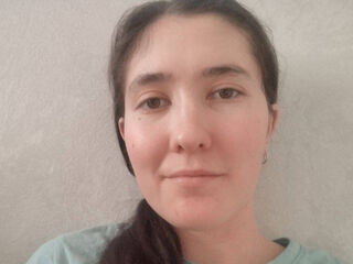 camgirl playing with dildo MildaParillo