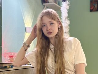 adultcam picture MinnieTallacksen