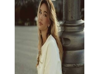 nude webcamgirl picture MiraStarlet