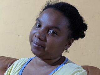 naughty camgirl photo MomoRazafy