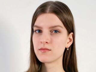 fingering camgirl MyrtieKatula