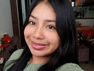 naked webcam girl video NoaBaker