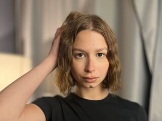 camwhore masturbating with sextoy OdelindaBradway