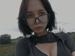 topless camgirl PamelaMcGee