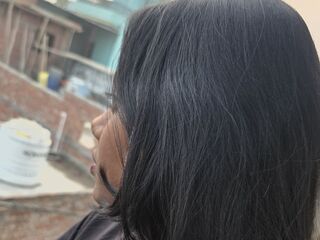 webcam strip tease show PriyaSengar