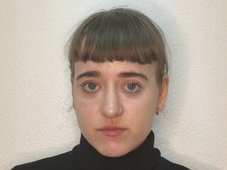 naked cam girl picture QianaWhiston