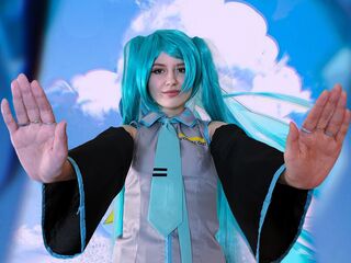 camslut fingering shaved pussy ReutLina