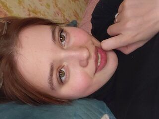 girl showing pussy RosalieKukene