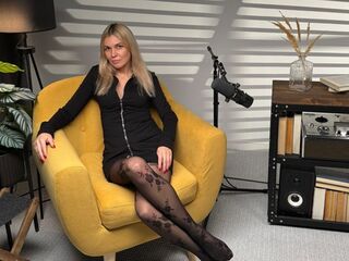 hot cam show SamanNova
