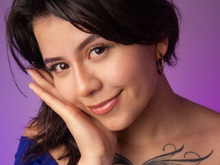 hot cam girl spreading pussy SaraDove
