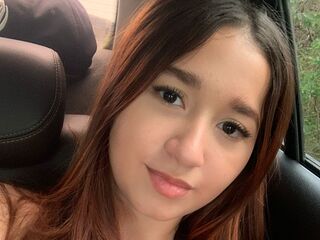 cam girl masturbating with vibrator ScarlettAmel