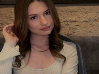 free live chat SereneLee