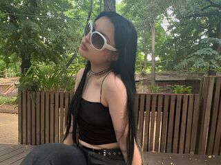 nude webcamgirl picture ShemikaGnerre