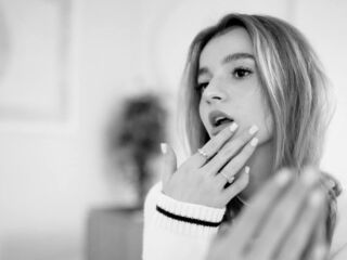 sexwebcam picture StaceeyBrown