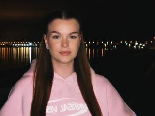 hot naked camgirl StaceyRouthier
