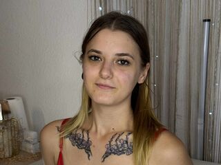 webcam show SuzyMiu