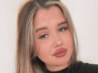 bedroom web cam TeishaFarwell