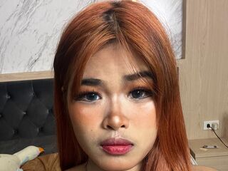 mastubating web cam girl ThaiiTwix
