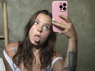 anal webcam sex TomikaLuczki