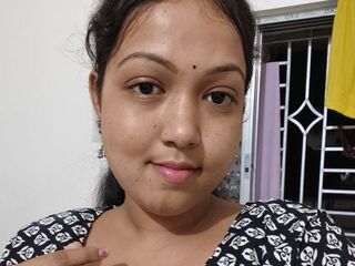 naughty camgirl fingering pussy TrishaSaha